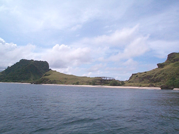 Northeast side of Capones Island.
Photo by:: EPPGarcia (2002)