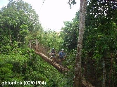 Photo by:: GBLontok (2004)