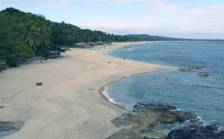 Shot taken from La Luz beach resort at barrio Hugom on the west side of Laiya. This is the
area where the fish sanctuary is located.
13°39.615'N 121°22.287'E
Photo by epgarcia (2002)
Photo by:: EPPGarcia (2002)