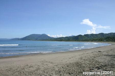 This nice beach is just beside the tideland
Photo by:: EPPGarcia (2004)