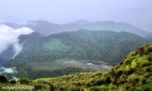 Lake Venado view from the peak
Photo by:: Chin William L. (2004)