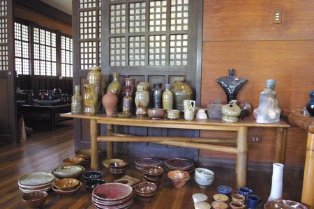 Pansol Studio's wares are sprawled all over the Pettyjohn's living room, welcoming visitors or waiting delivery.
Photo by:: EPPGarcia (2002)