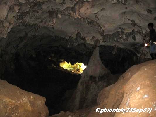 The proverbial “light at the end of the tunnel” is experienced here after an exhilarating walk.
Photo by:: GBLontok (2007)