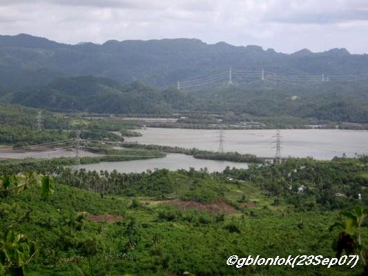 A breathtaking view of the Quipot Bridge and its surroundings
Photo by:: GBLontok (2007)