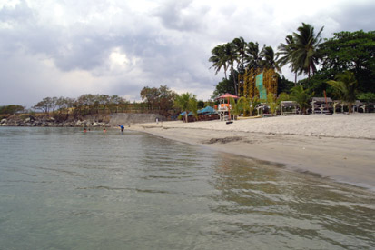 Dungaree Beach
Photo by:: EPPGarcia (2002)